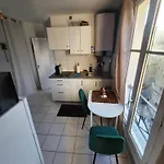 Quiet Cosy Near Montmartre - * Париж