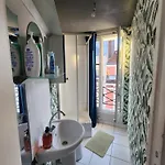 Quiet Cosy Near Montmartre - Апартаменты Париж