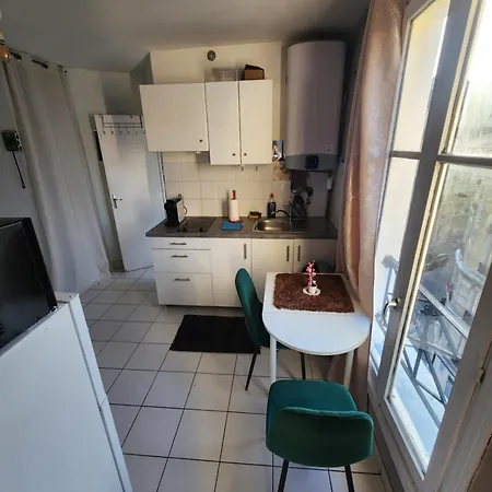 Quiet Cosy Near Montmartre - * Paris