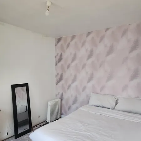 Quiet Cosy Near Montmartre - Apartment