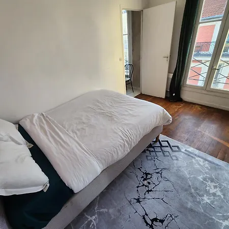 Апартаменты Quiet Cosy Near Montmartre - Париж
