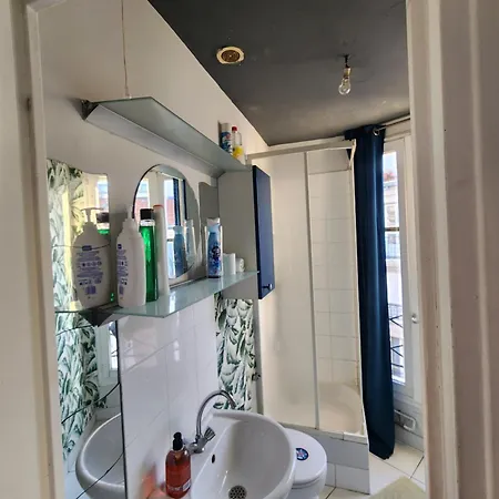 Quiet Cosy Near Montmartre - Apartment Paris